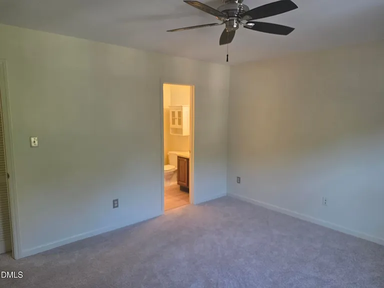 6550 Thetford Ct — Photo 7