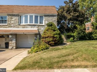 9994 Sandy Rd, Philadelphia, PA 19115