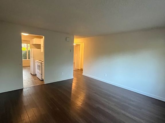 5th image of 364 S Locust St #0