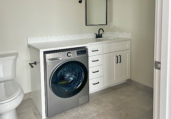 5th image of 120 Water St #3512