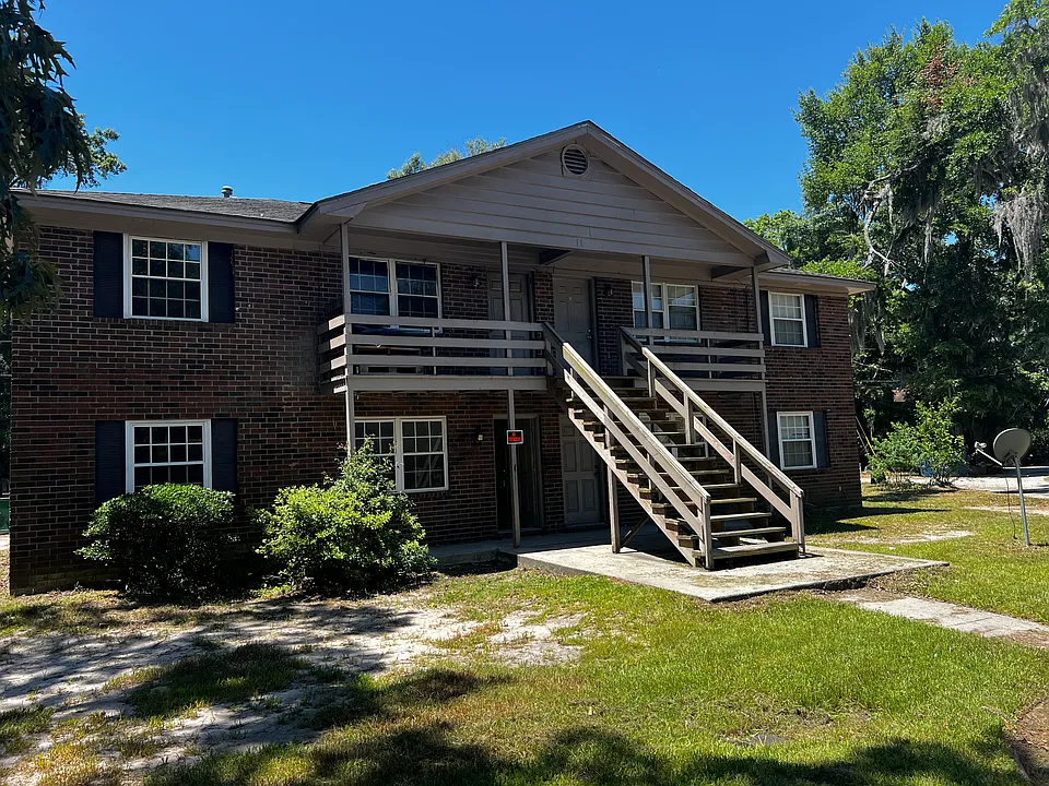 11 Oak Forest Ln #C