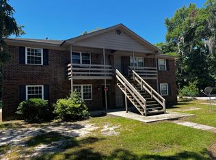 11 Oak Forest Ln APT C, Savannah, GA 31404