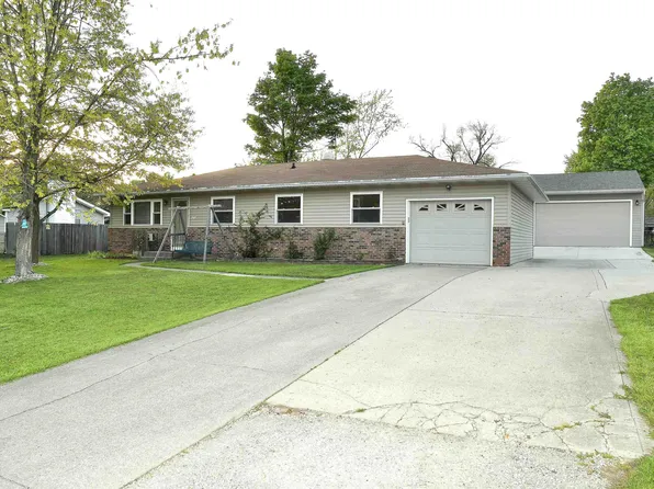 2327 Otsego Dr, Fort Wayne, IN 46825