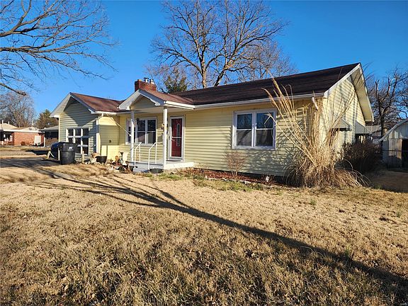 2nd image of 1926 E Belle Ave