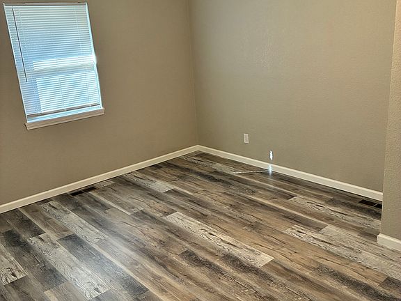 5th image of 2407 S Outer Rd #122