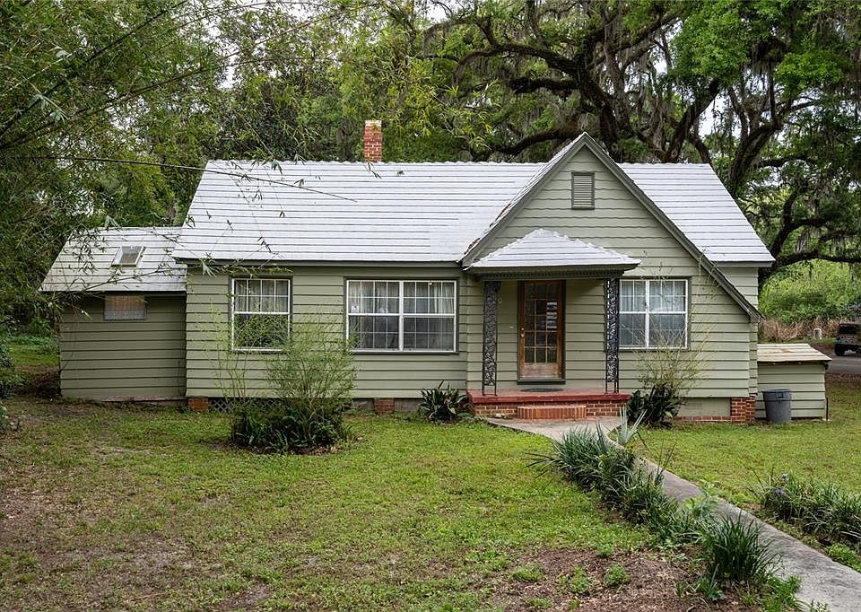 1st image of 520 DESOTO AVENUE