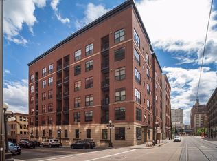 270 4th St E UNIT 304, Saint Paul, MN 55101