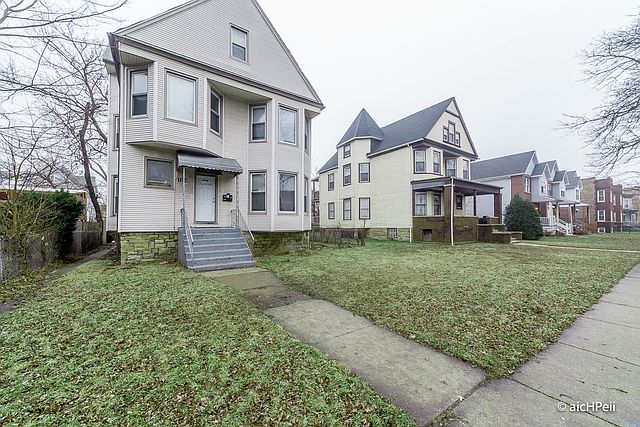 1st image of 1310 E 72nd Pl