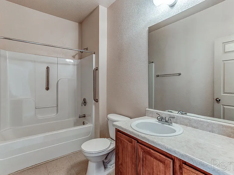 Northfield Ridge Apartments — Photo 13