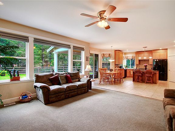 4th image of 27520 265th Ct SE
