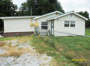 303 3rd St, Tuckerman, AR 72473