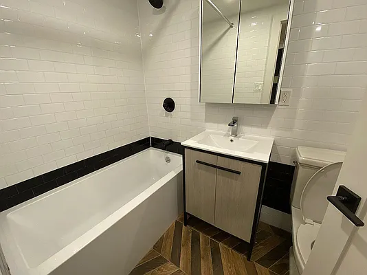 Rented by EXR | media 15