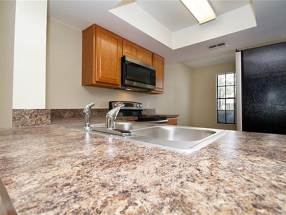 5th image of 16509 Brigadoon Dr