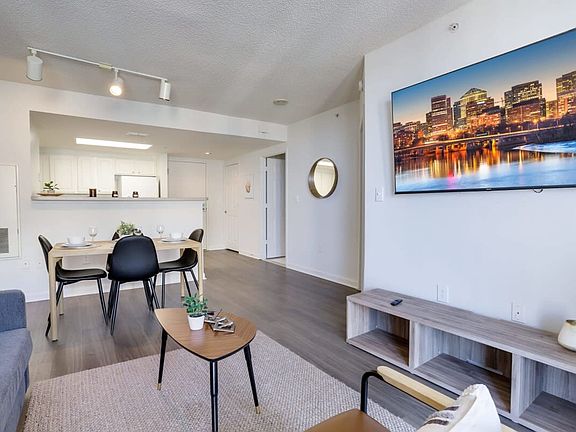 4th image of 901 N Pollard St #22203-13-ID1022354P
