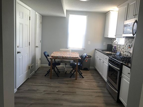 3rd image of 608 33rd Ave N