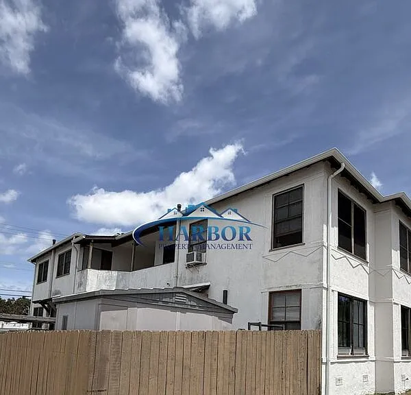 904 Sartori Ave #4 — Photo 1