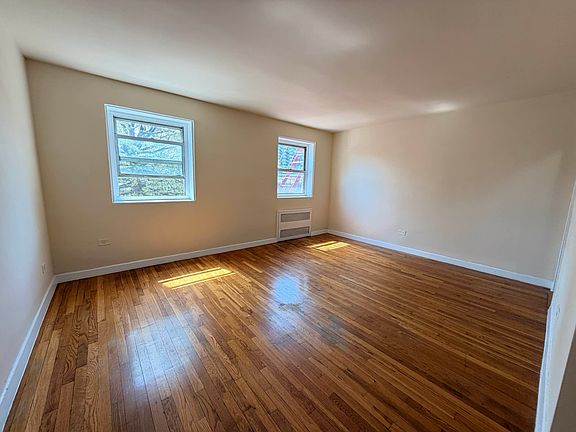 2nd image of 14711 34th Ave APT 2E
