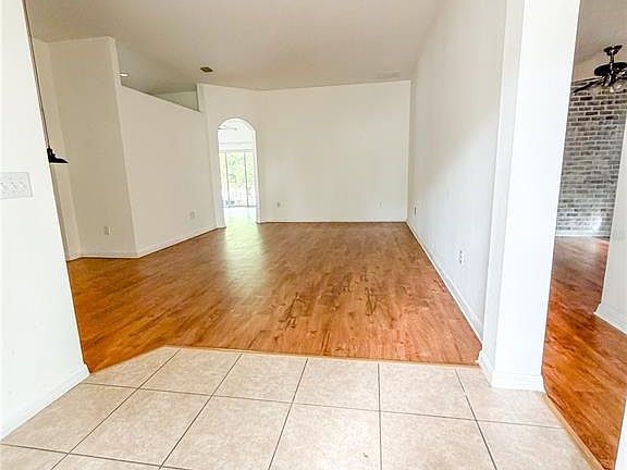 3rd image of 3229 Dunstable Dr