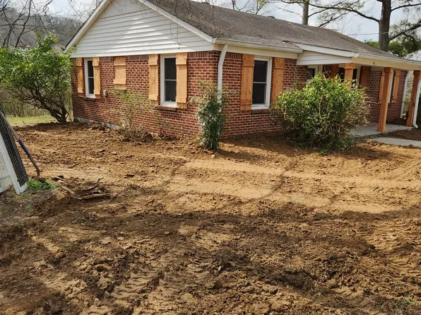 51 County House Cir, Carthage, TN 37030