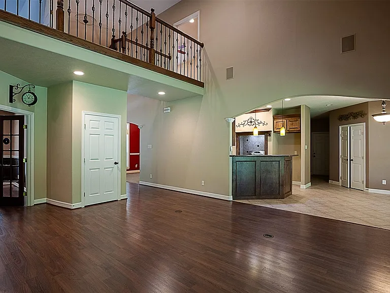 289 Broadmoor Dr — Photo 18