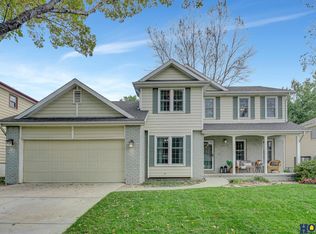 6840 S 52nd St, Lincoln, NE 68516