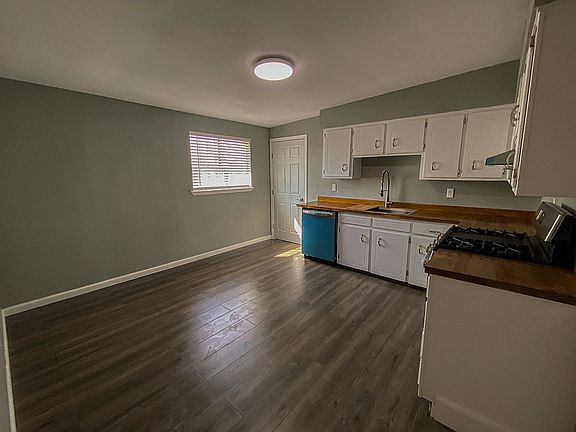 4th image of 328 Link Dr