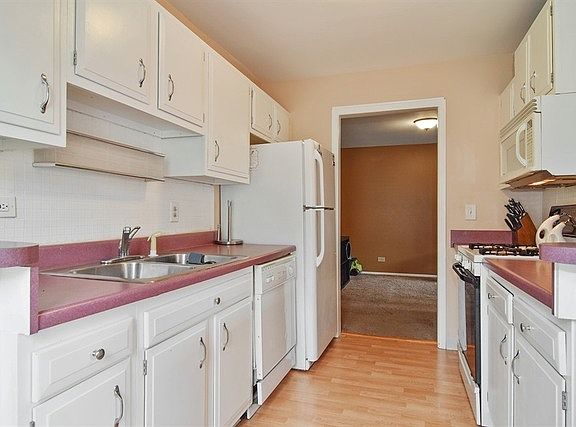 4th image of 248 Millcreek Ln