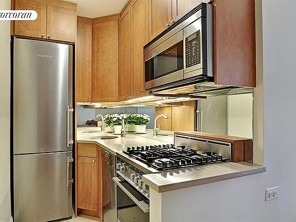 3rd image of 69 5th Ave APT 15H