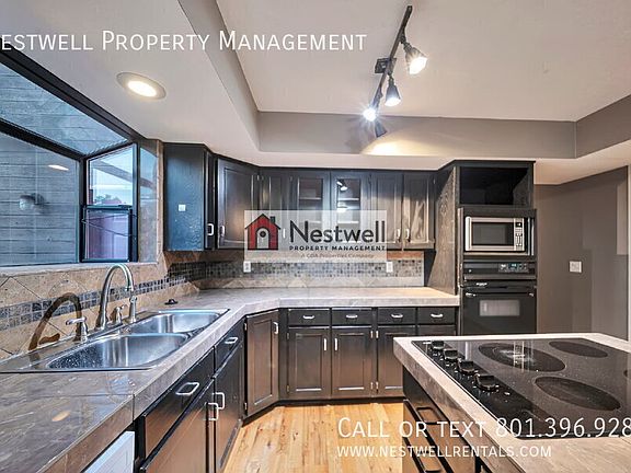 3rd image of 3252 E Bell Canyon Rd