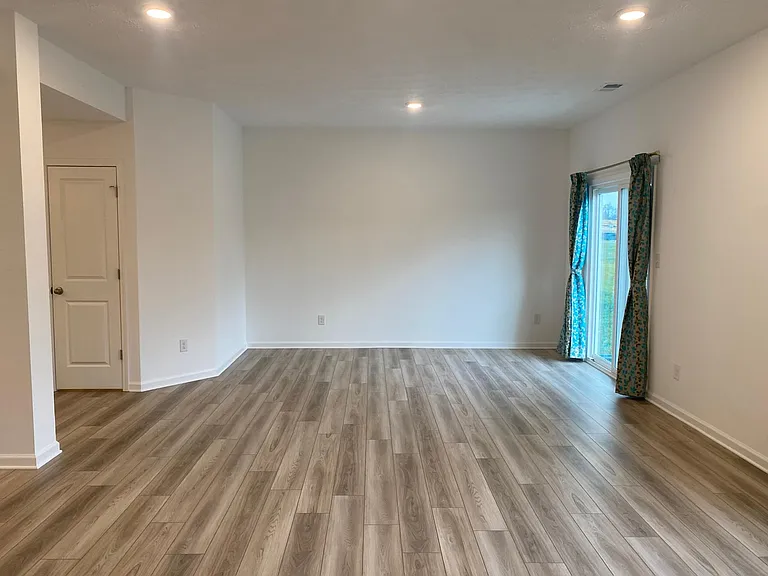 17010 Meander Way — Photo 5