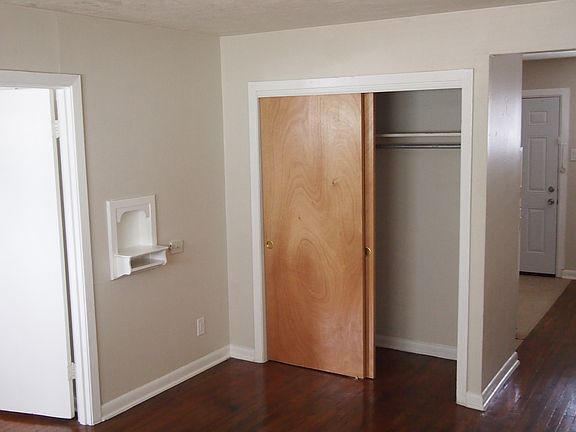 4th image of 2403 Southmore Blvd APT 2