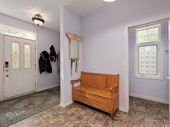 5th image of 417 2nd St W