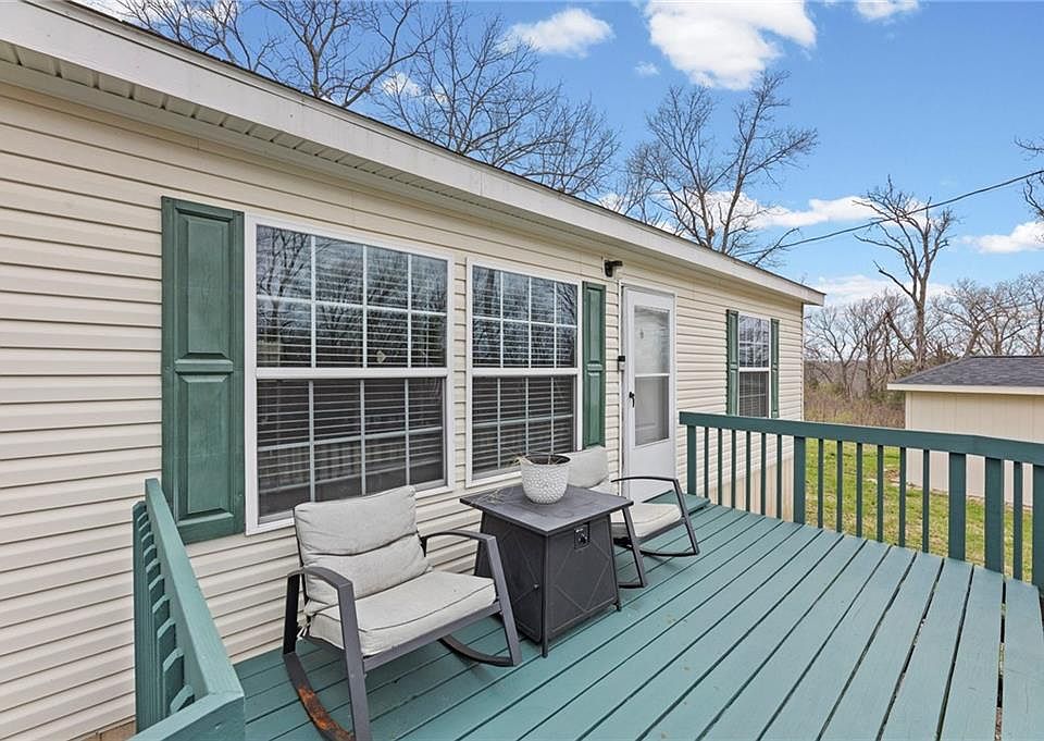 1st image of 5 Persimmon Ln