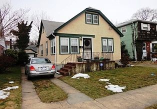 1st image of 81 Belmont Pkwy