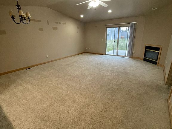3rd image of 42 Droulliard Ave