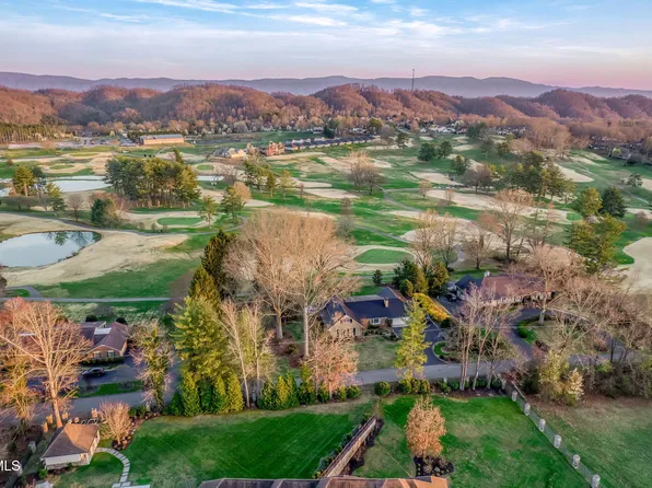 1128 Mountain Vista Pvt Dr, Bristol, TN 37620