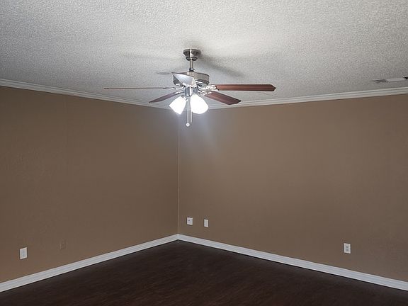 4th image of 5325 Weddington Ct
