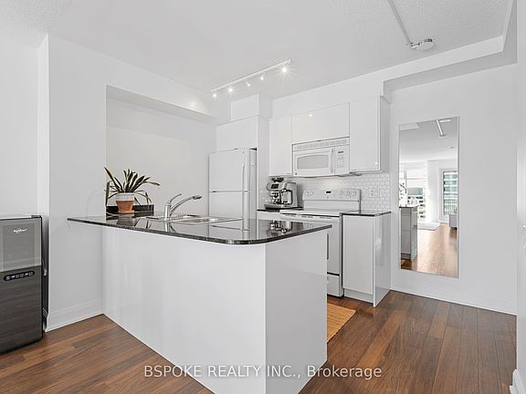 4th image of 2191 Yonge St #3012