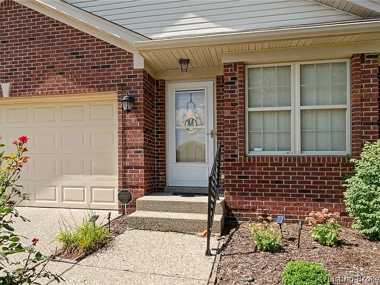 7836 Joseph Dr — Photo 28