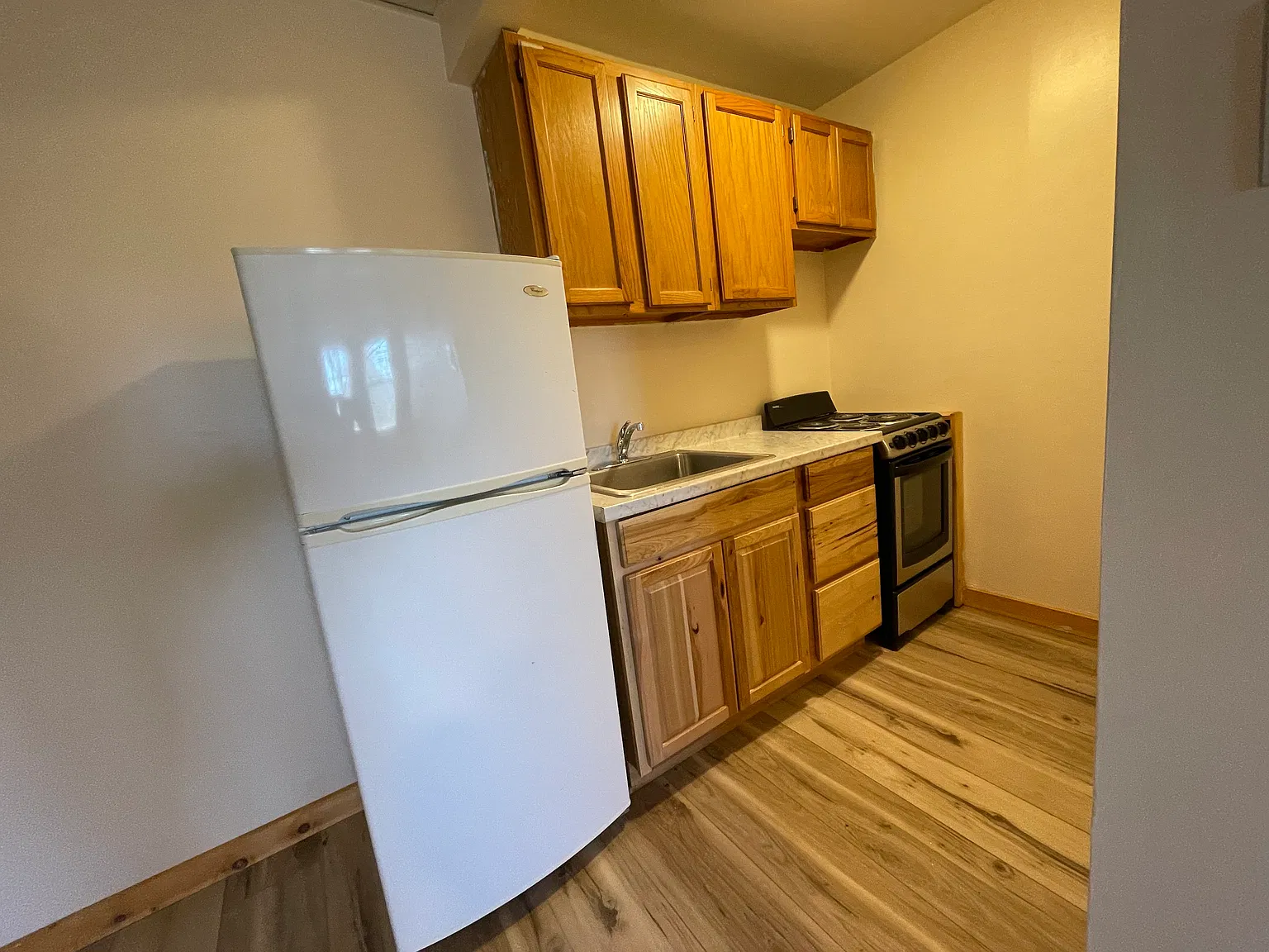 High Ridge Apartments — Photo 2