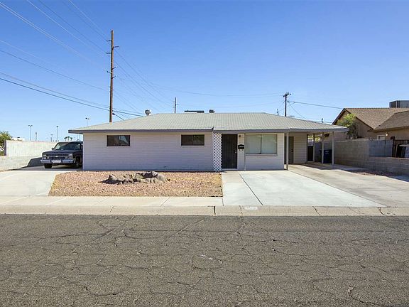 2nd image of 801 W Oak Dr