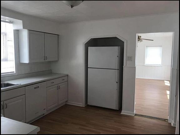 4th image of 8524 Kathleen Ave