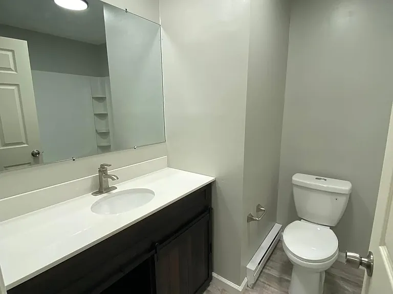 307 Forest Ln — Photo 3