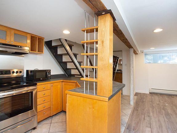5th image of 1352 N Oakley Blvd #B