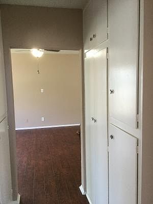 4th image of 1527 E 5th St APT 6