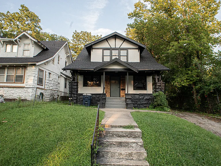 3417 Bellefontaine Ave — Photo 1