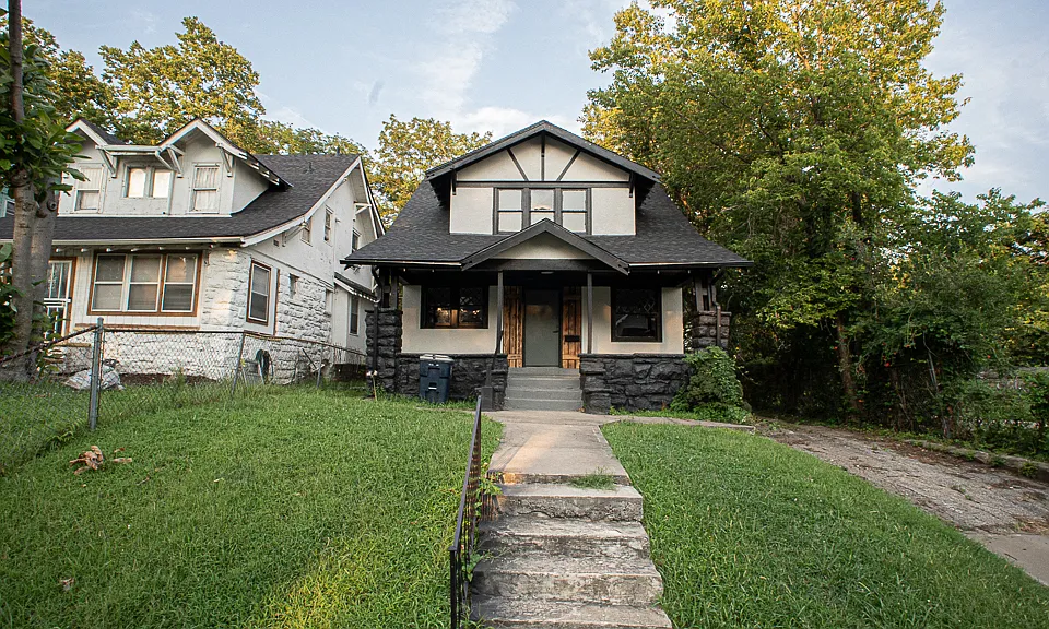 3417 Bellefontaine Ave