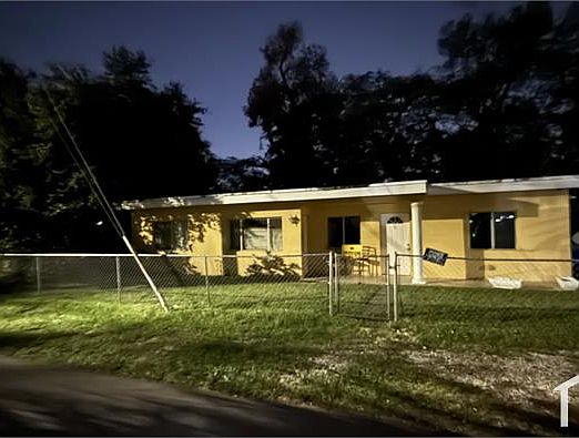 5th image of 801 NW 19th Ave