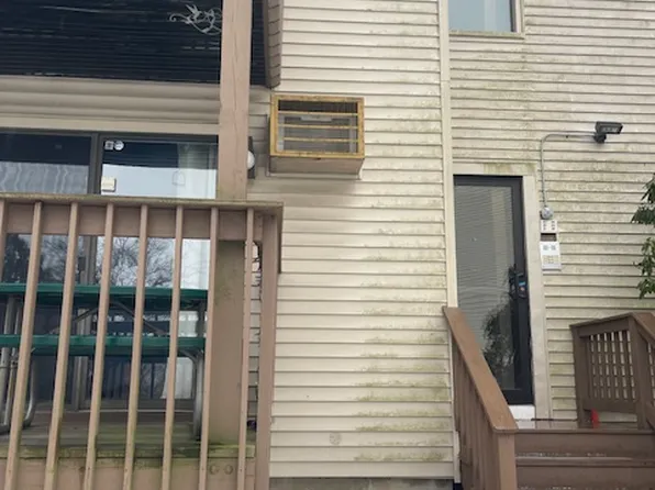 38 Padanaram Ave APT B21, Danbury, CT 06811