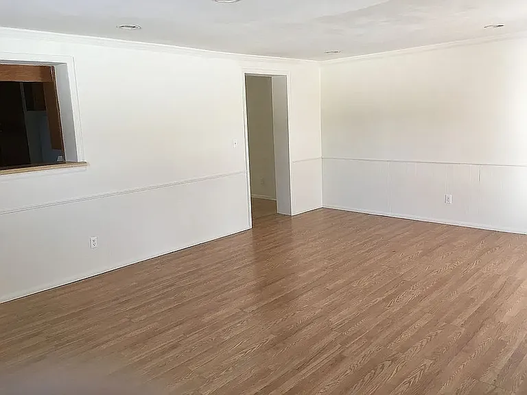 441 Poplar St — Photo 28